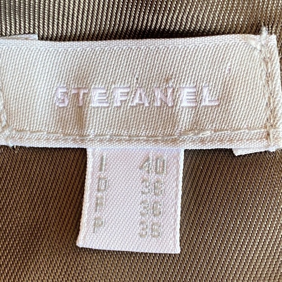 Gorgeous Italian designed dress by Stefanel - Picture 5 of 9